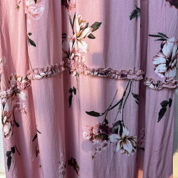 Justify Women’s Large Pink Floral Smocked Maxi Dress Spaghetti Straps - Picture 3 of 4